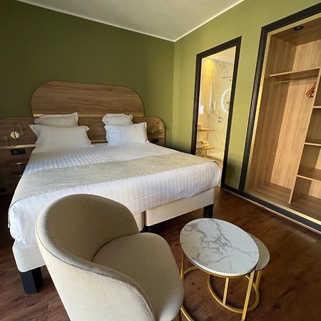 Cit'Hotel Le Chris'Tel Hotel Et Restaurant Le Puy-en-Velay Kültér fotó
