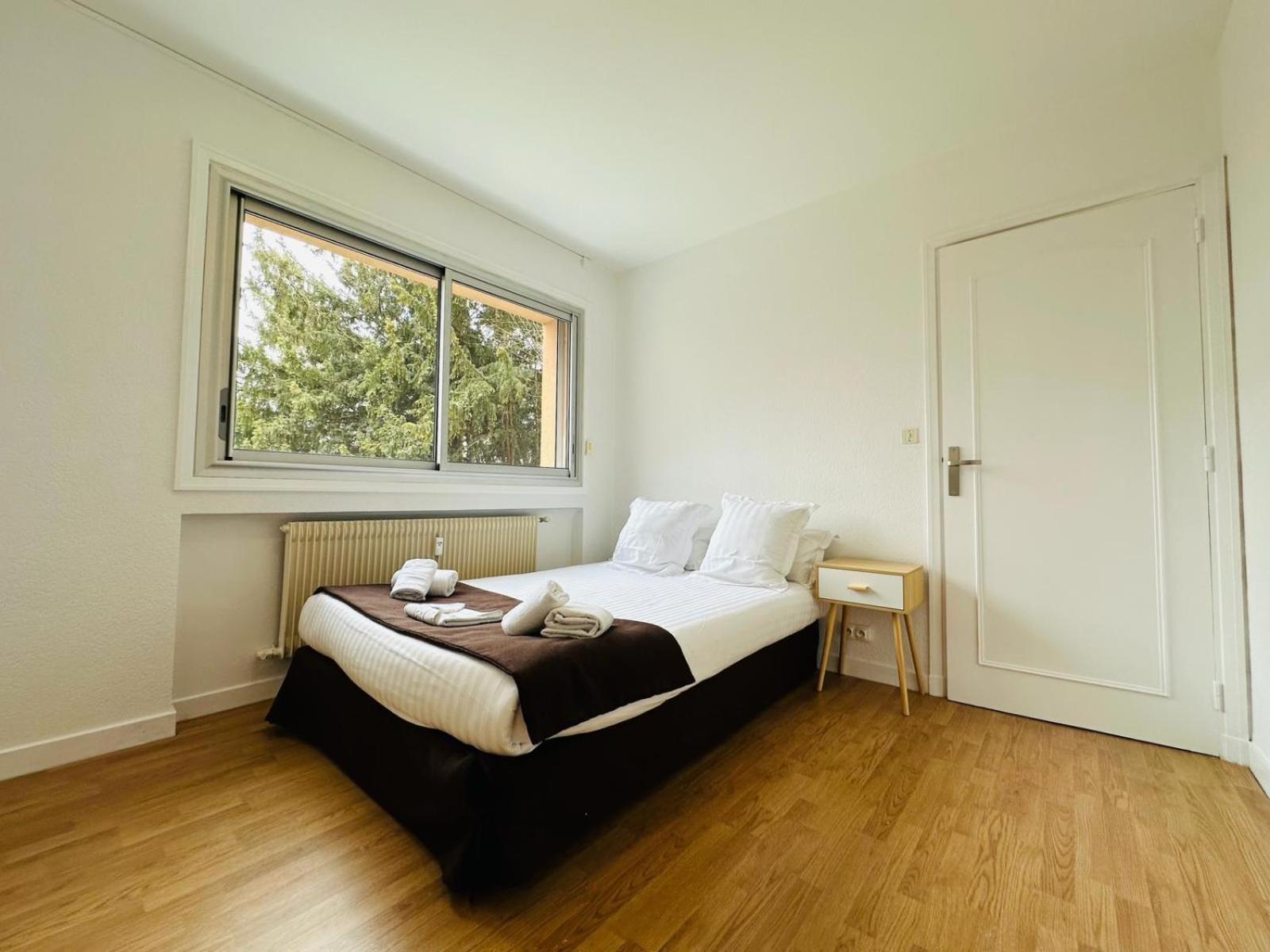 Cit'Hotel Le Chris'Tel Hotel Et Restaurant Le Puy-en-Velay Kültér fotó