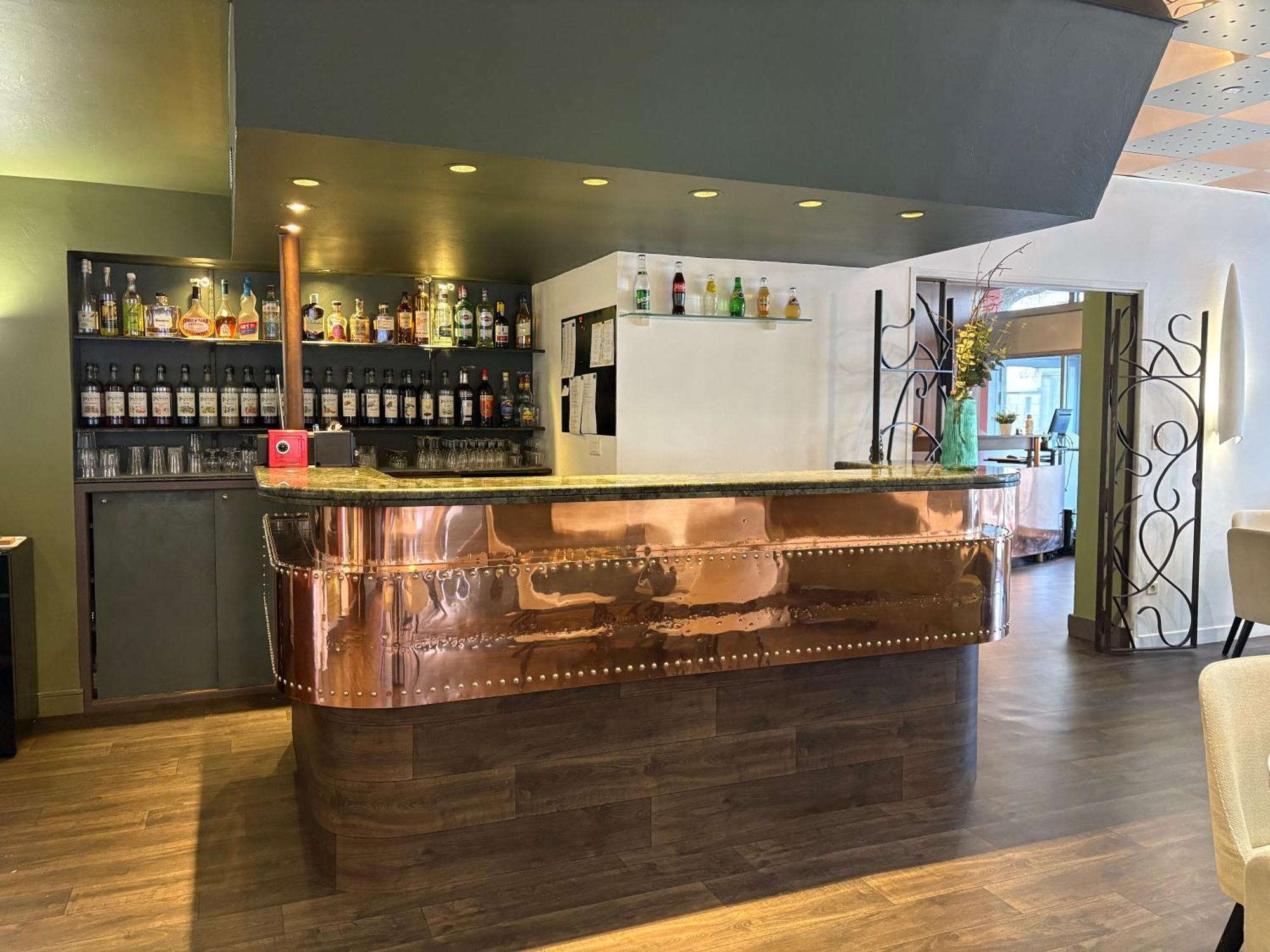 Cit'Hotel Le Chris'Tel Hotel Et Restaurant Le Puy-en-Velay Kültér fotó