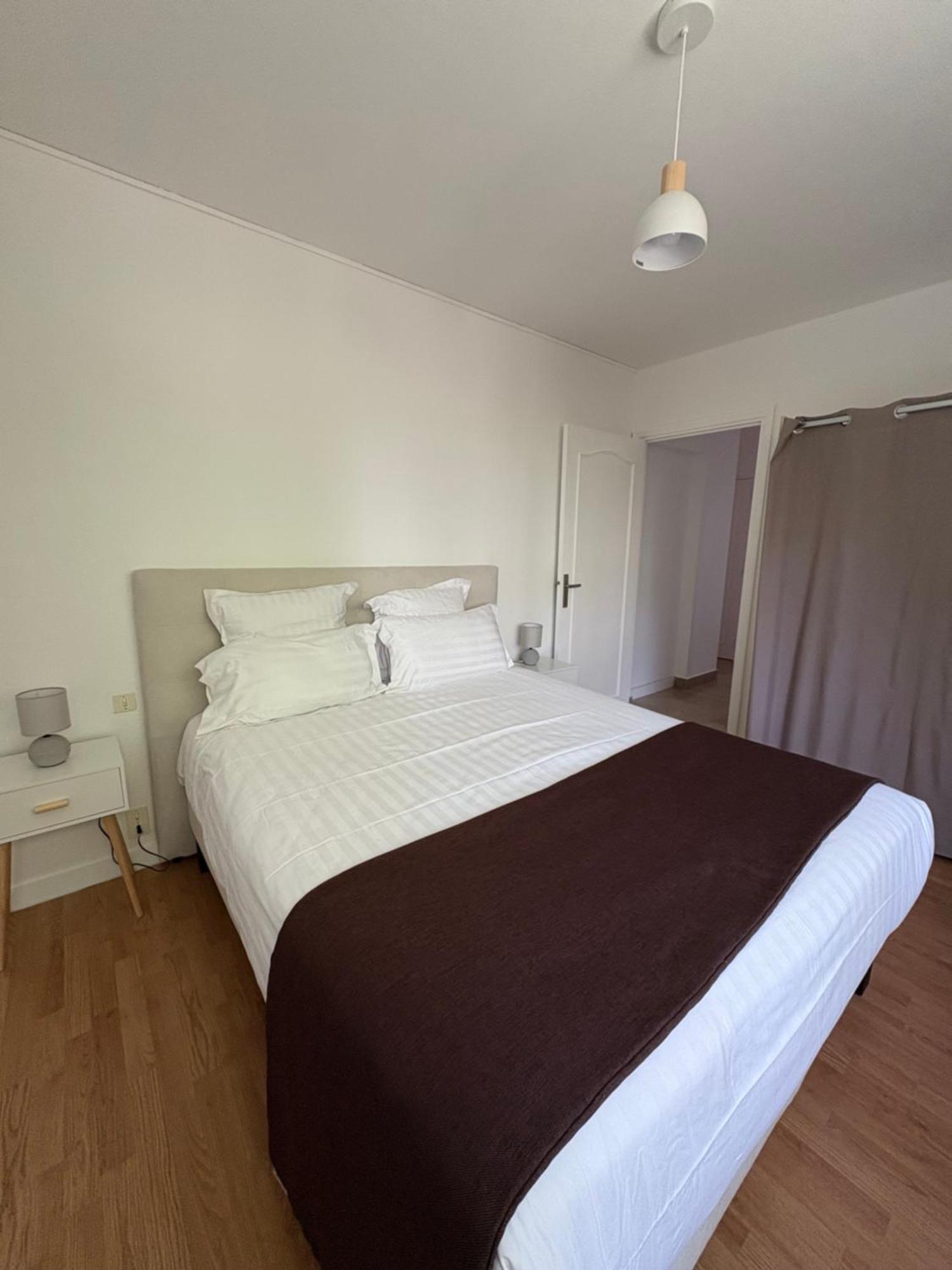 Cit'Hotel Le Chris'Tel Hotel Et Restaurant Le Puy-en-Velay Kültér fotó