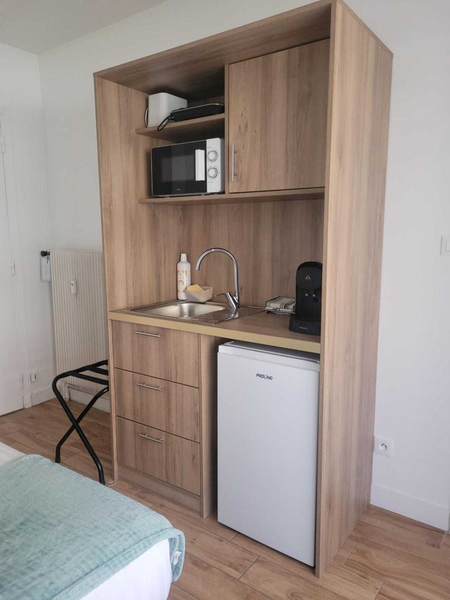 Cit'Hotel Le Chris'Tel Hotel Et Restaurant Le Puy-en-Velay Kültér fotó