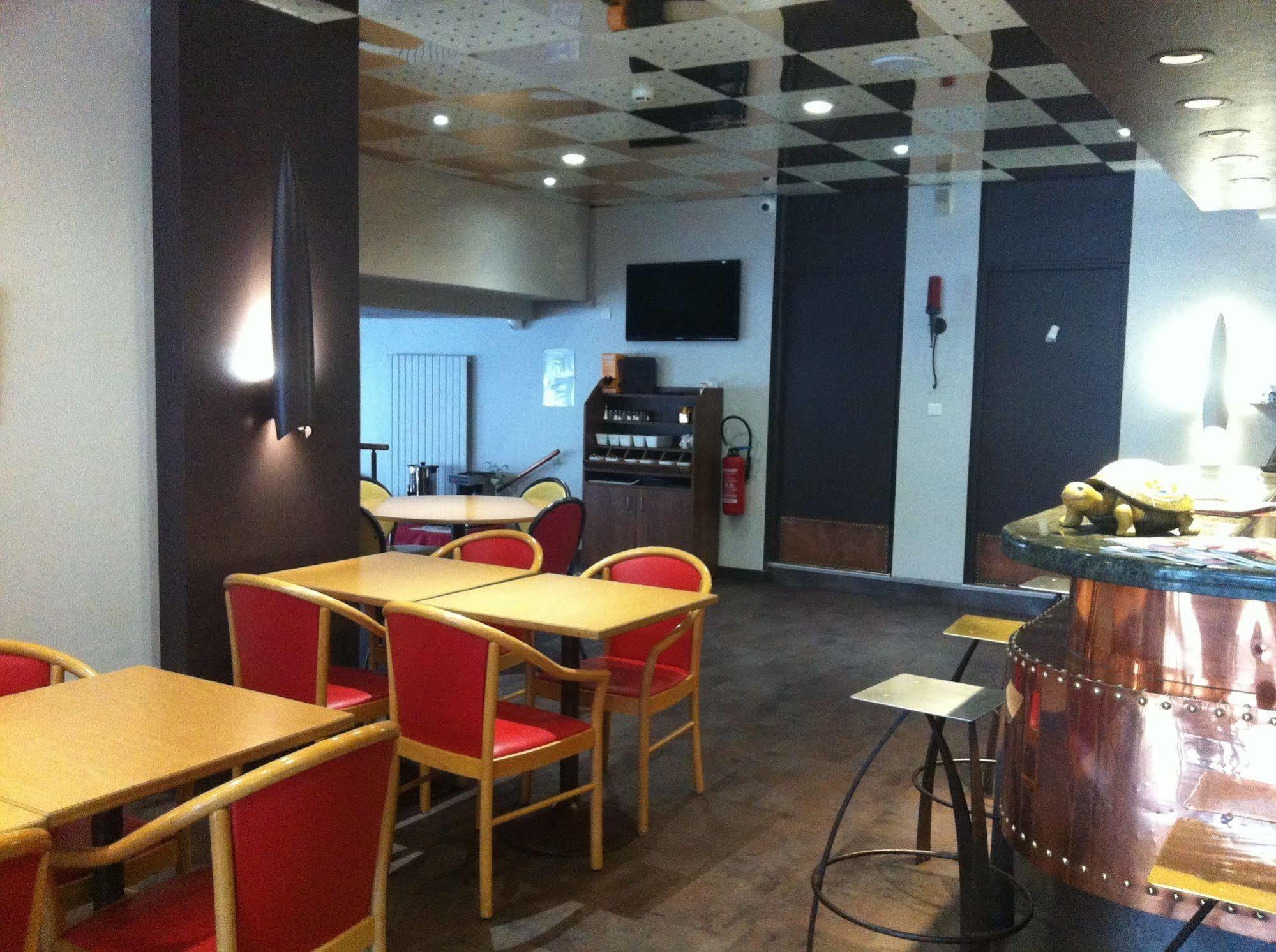 Cit'Hotel Le Chris'Tel Hotel Et Restaurant Le Puy-en-Velay Kültér fotó